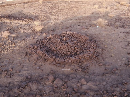 Picture 2 of Discovered 4,500-year-old 'funeral avenue' in Saudi Arabia with many strangely shaped tombs