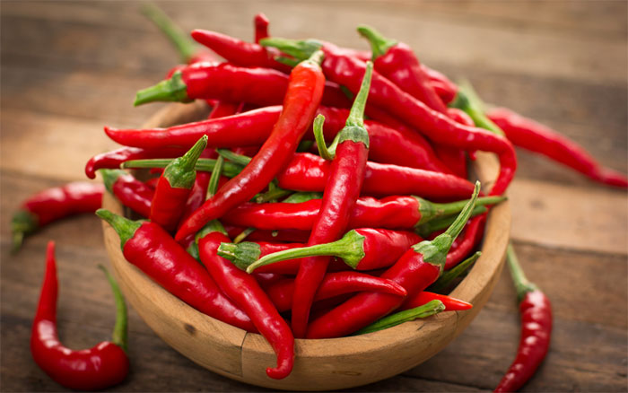 Picture 2 of Don't put them directly in the refrigerator, there is a way to preserve fresh chili peppers as if they were just picked for up to half a year