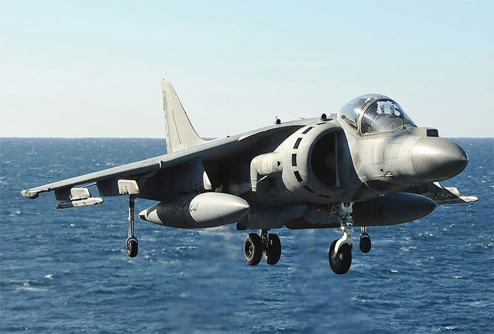 Picture 11 of Eighty-year history of American jet fighters