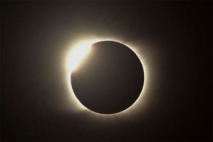 Europe plans to launch two satellites to create total solar eclipses on demand Picture 1