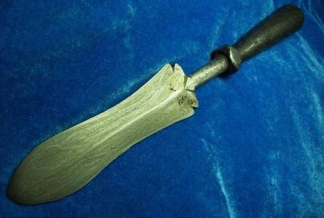 Picture 2 of Excavating Cao Cao's grave, seeing a weapon lost for thousands of years, experts say: Treasure!