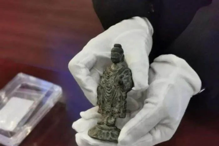 Picture 1 of Excavating the oldest Buddha statue ever discovered in China