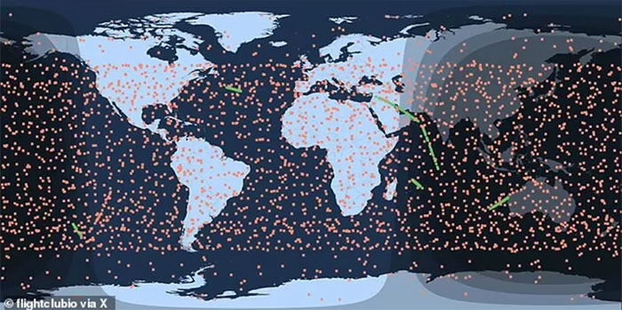 Picture 2 of Experts from NASA warn that Starlink satellites are 'eroding' the Earth's magnetic field