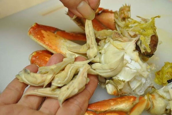 Picture 1 of Experts point out 3 parts that absolutely should not be eaten of crabs, which should be removed immediately