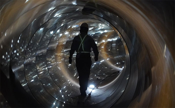 Picture 7 of Explore the 'giant' underground sewer line under the To Lich riverbed