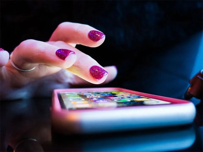 Picture 1 of Extremely simple tips to speed up old iPhones you should know