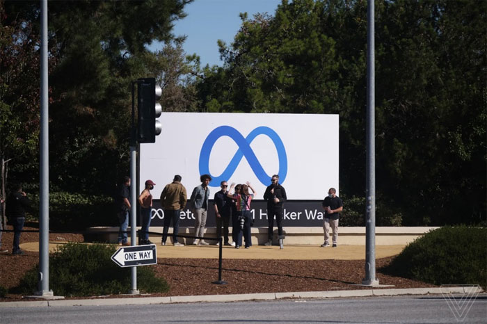Picture 4 of Facebook company changes name to Meta, launches virtual universe