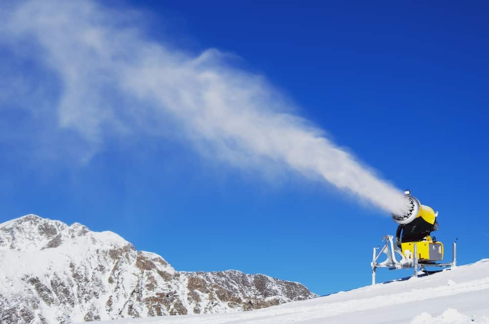 'Fake snow'- business is booming due to global warming Picture 2