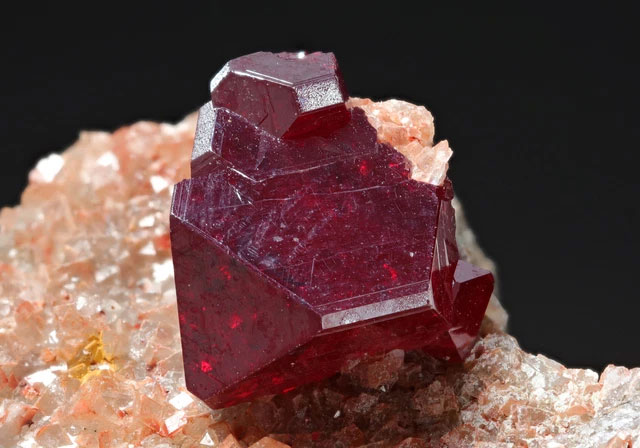 Gem from Namibia holds important key in making quantum computers Picture 1