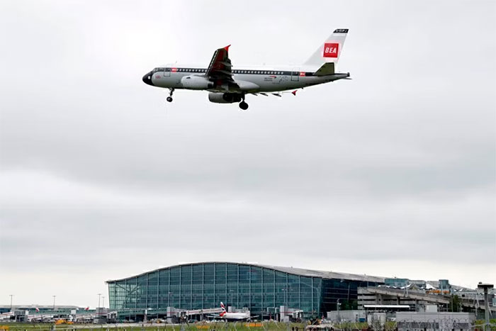 Picture 1 of He tests quantum navigation technology for flights