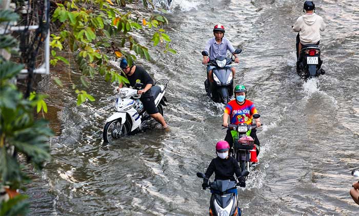 Picture 1 of Ho Chi Minh City is among the top 5 fastest sinking cities in the world.