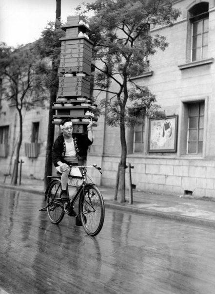 How artistic was the Japanese who used to deliver food by bicycle? Picture 2