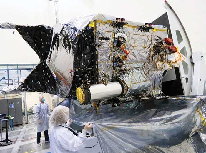 Picture 2 of How do astronauts 'catch' Wifi networks on Mars?