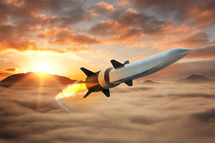 How do hypersonic missiles work?