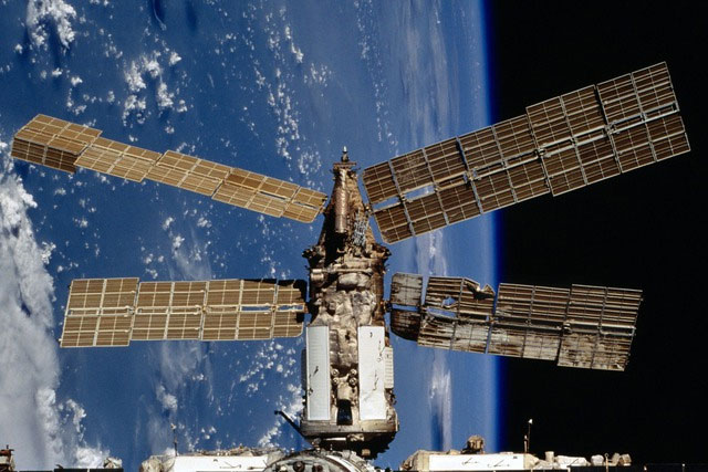 Picture 2 of How to 'stay up all night' without getting tired, according to NASA's experience.