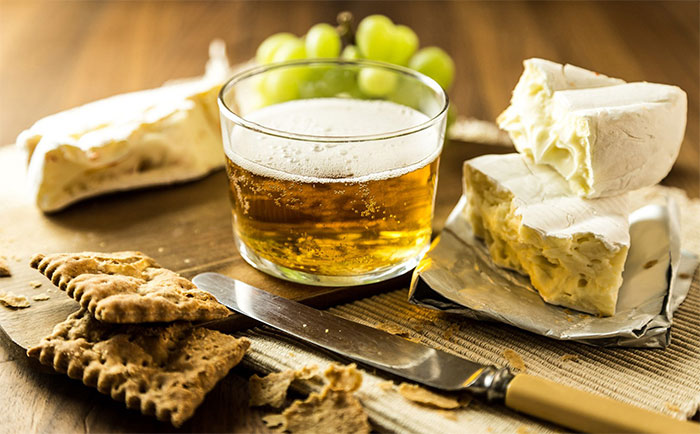 Humans have been enjoying cheese and beer since 2700 years ago Picture 1