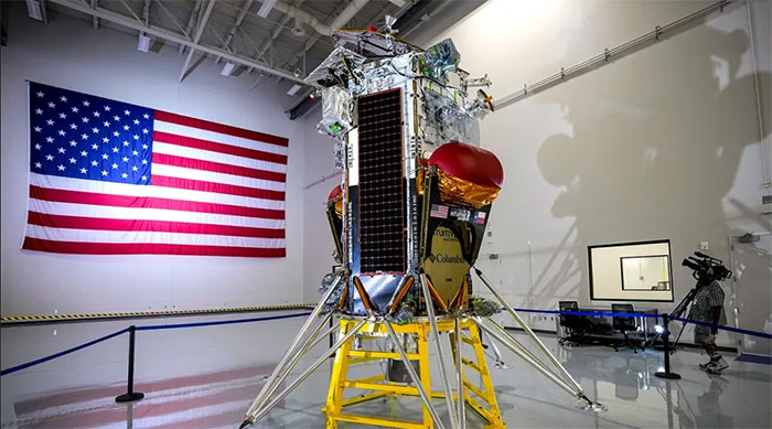 Picture 2 of Humans reach for the stars in 2024