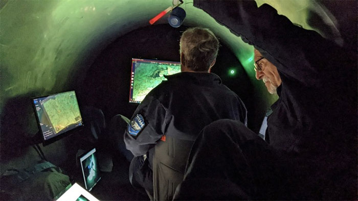 Inside the missing submersible exploring the Titanic wreck Picture 4