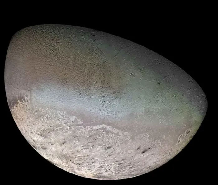 Picture 13 of Interesting things about the moons in the Solar System
