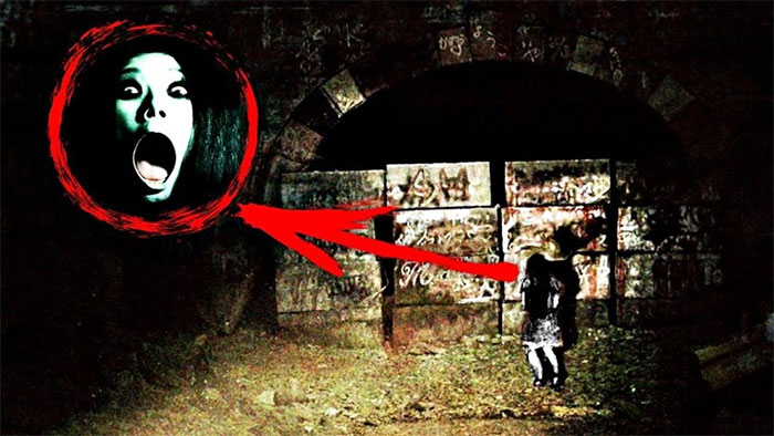Picture 4 of Inunaki Tunnel: The haunted road leading into Japan's 'village of death'
