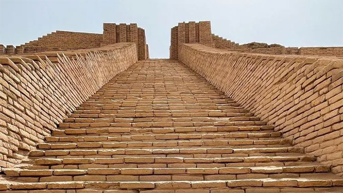 Picture 3 of Iraq's answer to the ancient pyramids