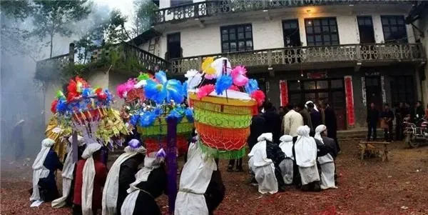 Picture 2 of Is cremation obsolete? The 'new funeral' method was tested in Wuhan