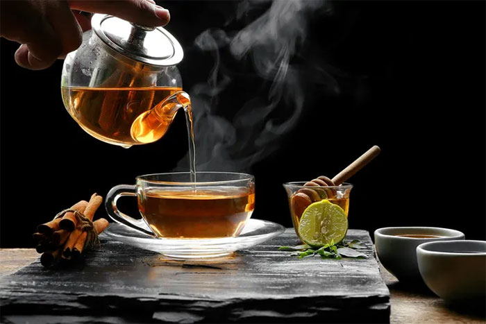 Is it better to drink boiled and cooled water or tea for your health? Picture 2