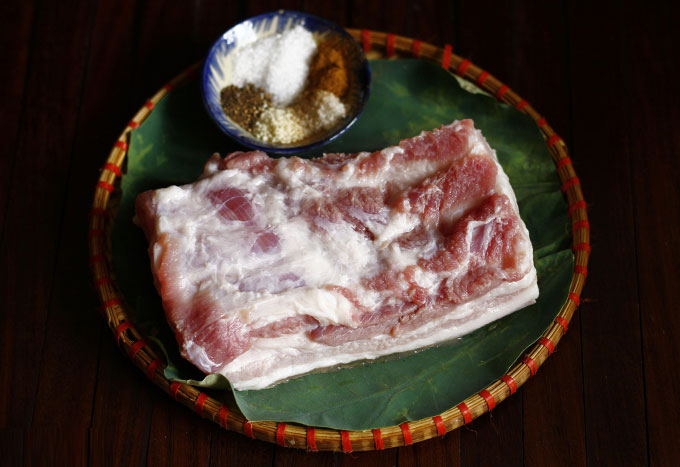Picture 1 of Is it harmful to eat 'buried pork' buried underground for 2-3 years?