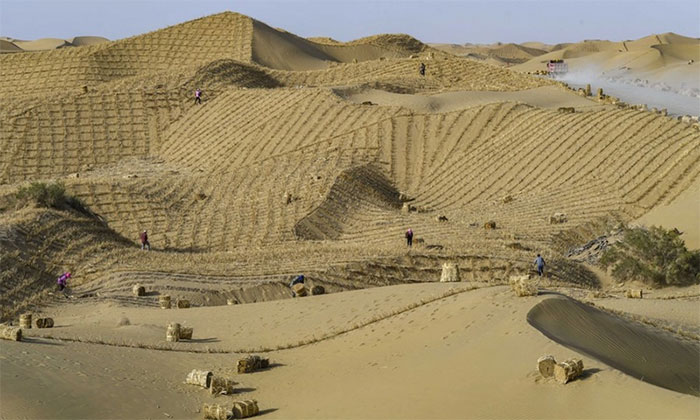 Picture 9 of Lacking electricity and water, how did China build thousands of kilometers of highway across the Taklimakan desert?
