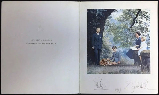 Let's look back at the British Royal Family's Christmas card series over the past 100 years Picture 2