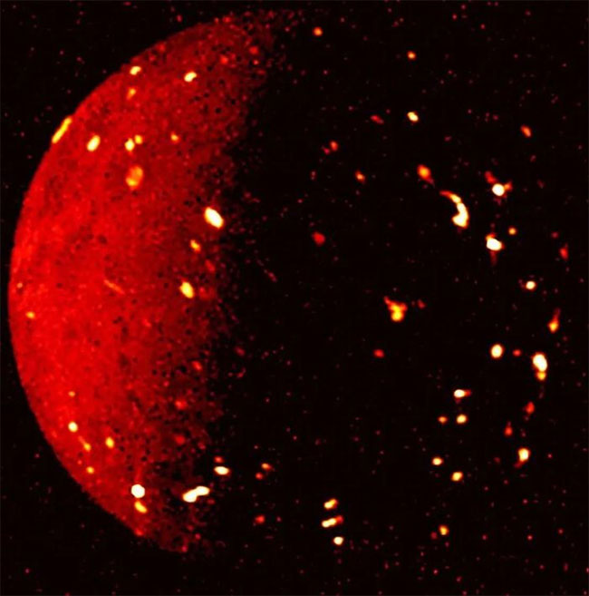 Picture 2 of Life could exist on Jupiter's moon