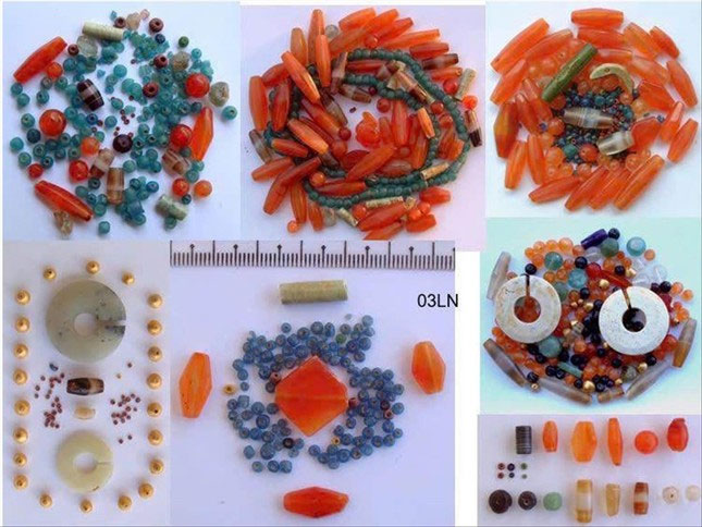 Picture 3 of Listen to the story of a thousand-year-old set of jewelry in a tomb