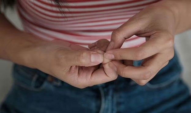 Picture 1 of Little-noticed signs on your nails can warn you about cancer