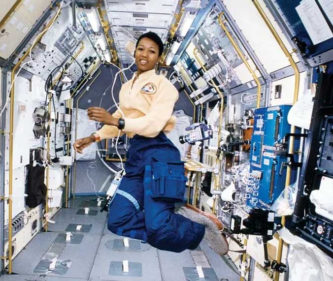 Mae Jemison - America's first African-American female astronaut Picture 1