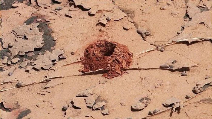 Picture 1 of Mars life lies 2 meters deep underground?