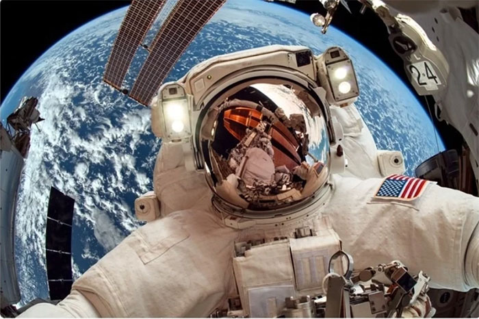 Microorganisms, mold 'attack' Space Station: Will they harm astronauts? Picture 7