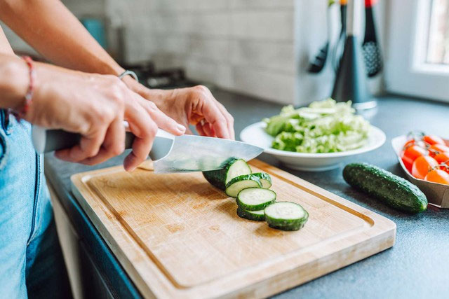 Mistakes when eating cucumbers cause nutritional loss and reduced benefits: Turns out many people still do it Picture 3