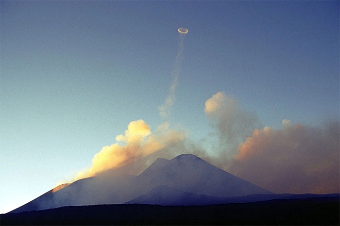 Picture 2 of Mysterious object appears on the crater