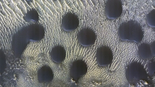 Picture 1 of NASA discovers unusual sand dunes on Mars