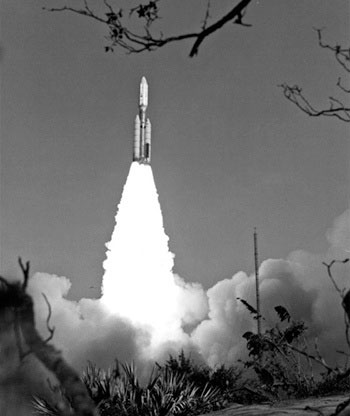 Picture 3 of NASA's fight to save a spacecraft 24 billion kilometers away