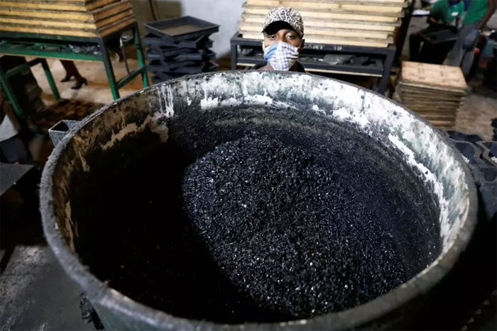 Picture 3 of New black gold in Nigeria: Used car tires