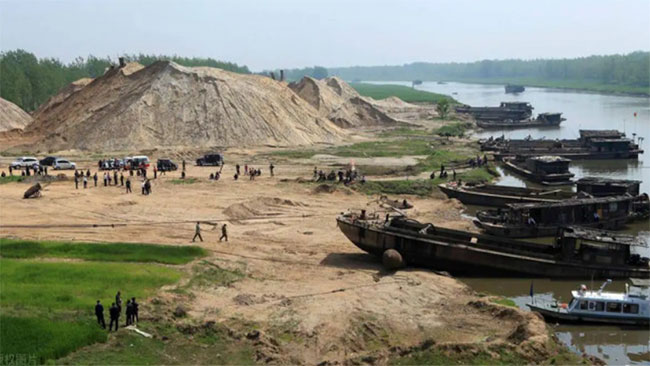 Picture 3 of Not oil or water, experts warn this is a resource that is about to be exhausted