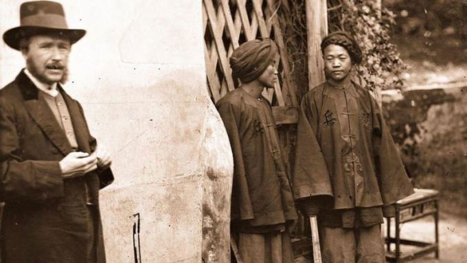 Picture 1 of Photos of Qing Dynasty mandarins through the lens of Western photographers