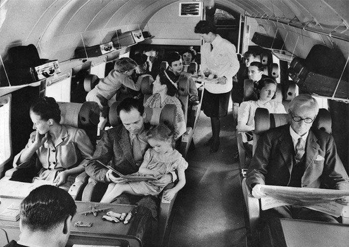 Picture 5 of Photos show how flying has changed over the past 100 years, especially the 'golden age'