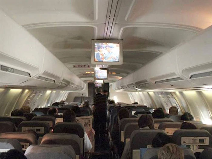 Picture 8 of Photos show how flying has changed over the past 100 years, especially the 'golden age'