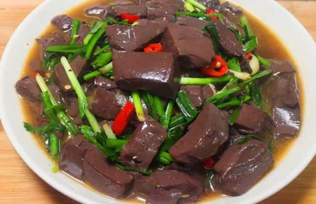 Picture 1 of Pig's blood helps to stay young, lose weight, and prevent cancer, but is 'a big no-no' for the following people
