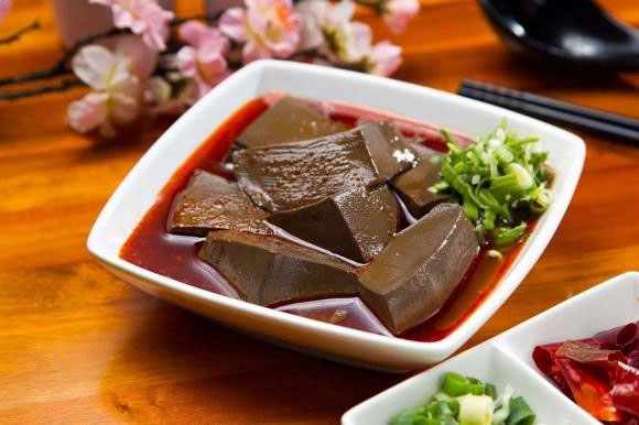 Picture 2 of Pig's blood helps to stay young, lose weight, and prevent cancer, but is 'a big no-no' for the following people