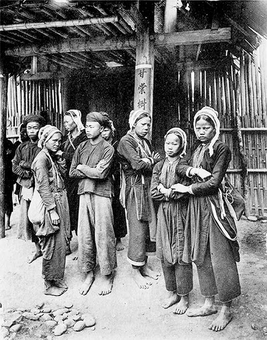 Picture 4 of Portraits of Vietnamese people over 100 years ago through the lens of a French man
