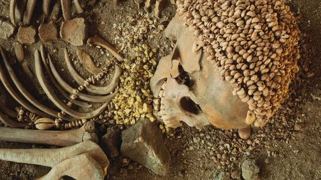 Picture 1 of Rare 30,000-year-old skeleton reveals when ancient humans went through puberty