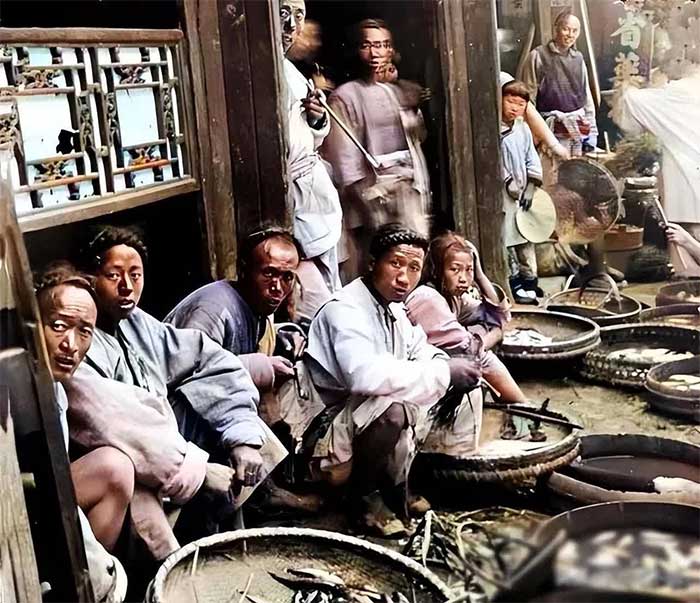 Picture 2 of Rare photos from the Qing Dynasty: The beauty of the number one courtesan is not as intriguing as her 'top-notch' legs